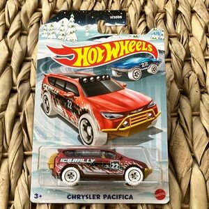 Chrysler Pacifica Mini Van HW Hot Wheels Winter Series Hot Wheels MiniVan 2022 🆕